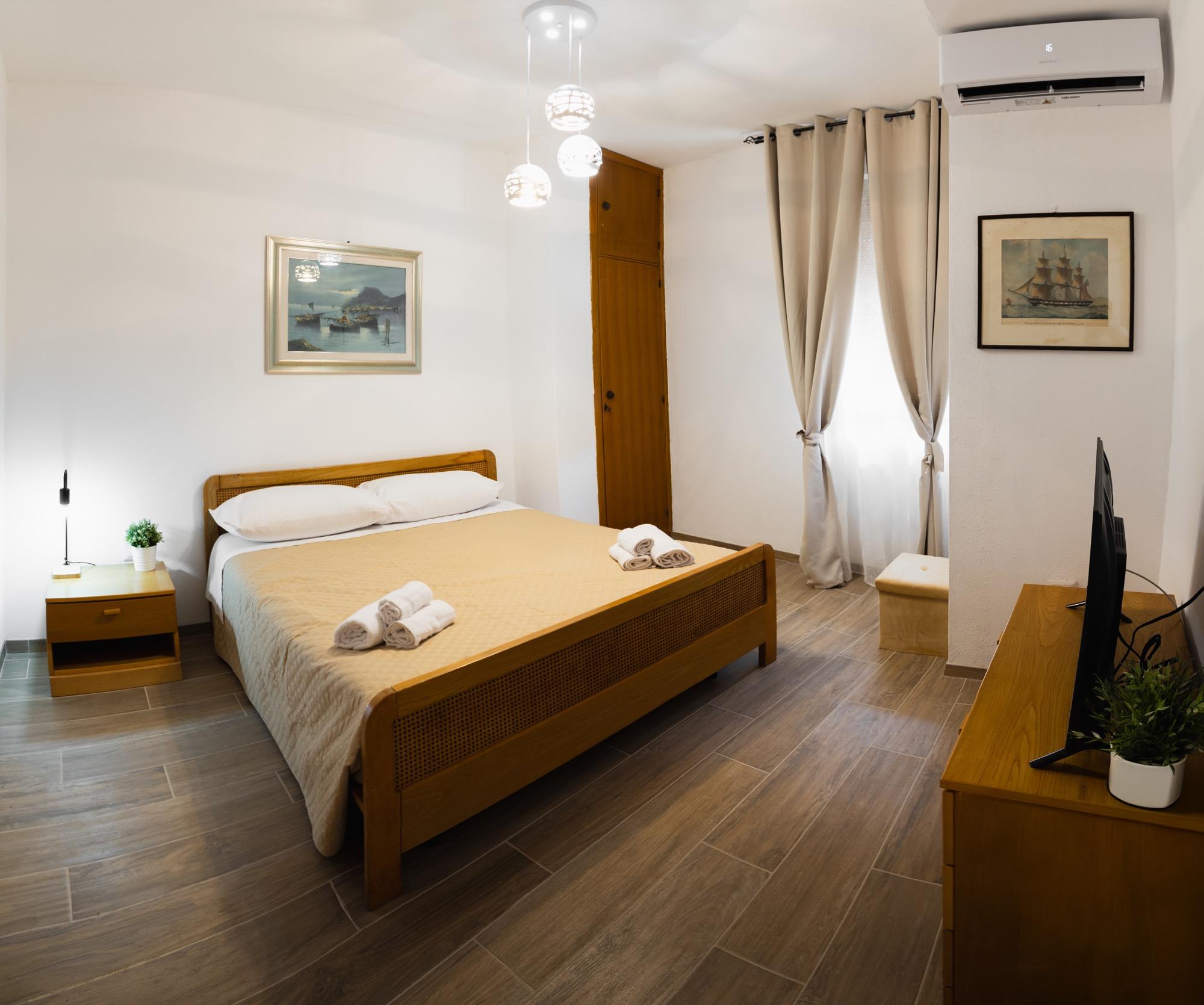 Levante Room